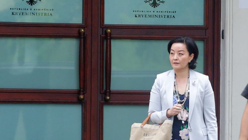 Kim dhe ambasadorët e BE në zyrën e Ramës! Politika e listave për deputet me para kapet “mat”: SHBA kërkon sistem zgjedhor sipas modelit danez