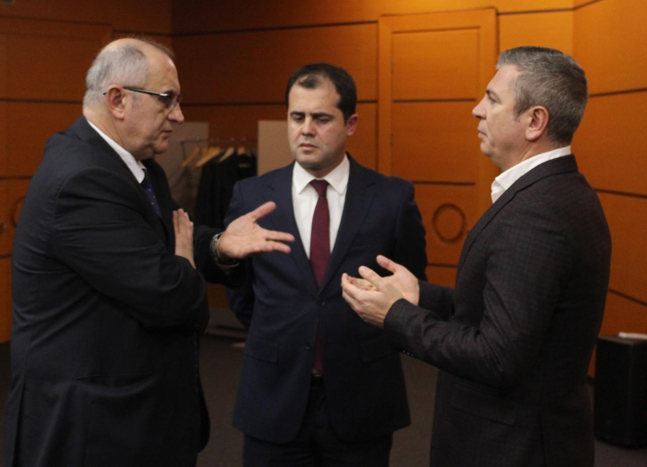 Ish deputeti demaskon Oerdin e Foltores: Bylyk mos na fyeni edhe injorancën, se intelektin keni 4 palë zgjedhje që na e fyeni!