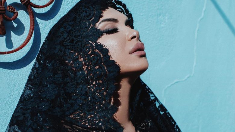 Çiljeta i përkushtohet islamit: Jam myslimane! Kam kuptuar që ne jemi në dorën e zotit, të rinjtë të vendosin kokën në sexhde