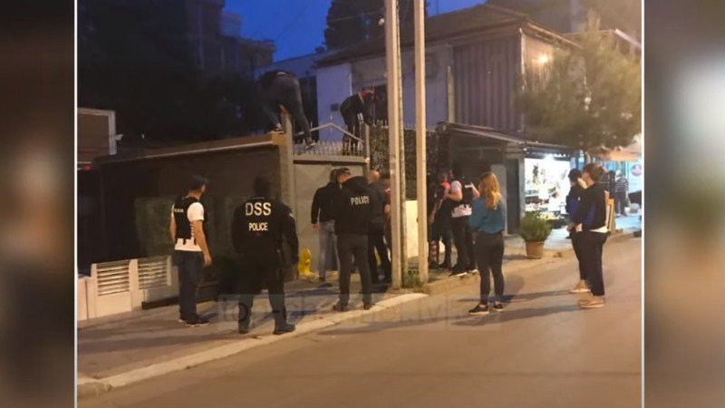 Mburoja e përbashkët! Njësia e posaçme investigative amerikano-shqiptare Mburoja e përbashkët! Njësia e posaçme investigative amerikano-shqiptare