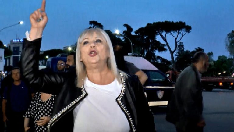 Muli hedh poshtë dyshimet për aferë sek*uale brenda PD Muli hedh poshtë dyshimet për aferë sek*uale brenda PD