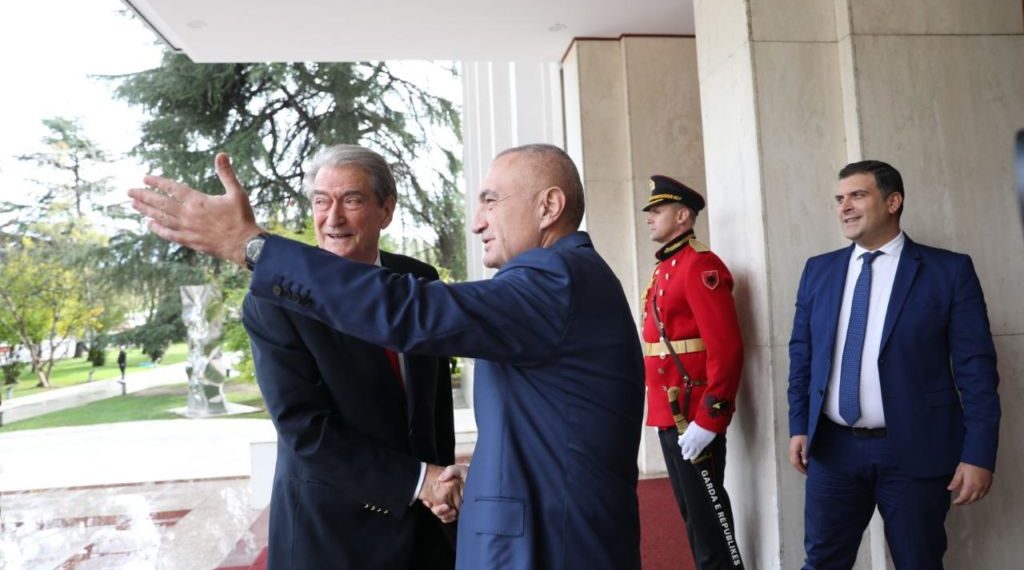 Analiza: Përse Meta është kthyer në variantin Zombie të Sali Berishës dhe kurthi LSI për Bashën