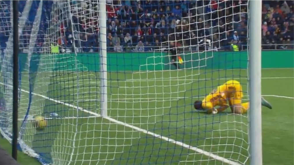 Kampionati i parë i futbollit që do të rinisë me tifozë Kampionati i parë i futbollit që do të rinisë me tifozë