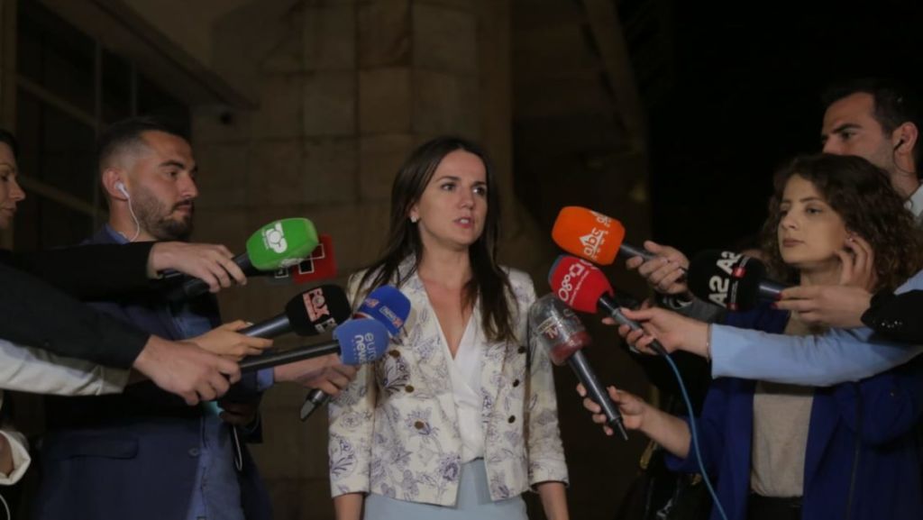 “Reforma zgjedhore në udhëkryq”! Zëri i Amerikës nxjerr prapaskenat pas dështimit të konsensusit politik: Edhe pse ndërhyri përfaqësuesi i ambasadës së SHBA…