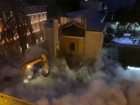 Pamje nga prishja e Teatrit (Video)