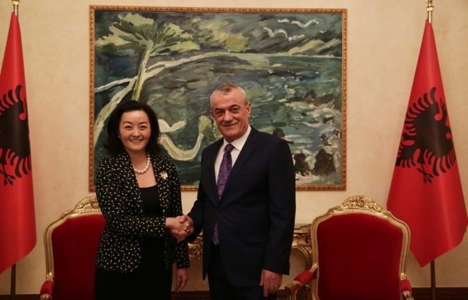 Zbardhet takimi mes ambasadores së SHBA Yuri Kim dhe kryetarin e Kuvendit, Gramoz Ruçi