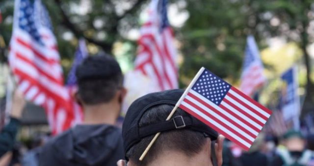 Në SHBA koronavirusi po infekton më së shumti të rinjtë Në SHBA koronavirusi po infekton më së shumti të rinjtë