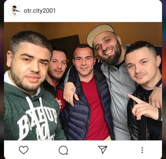 Daja i Hekuran Billës rrëfen profilin tjetër të nipit të tij: Paçi faqen e zezë o gazetarë të fëlliqur, ai ka qenë kampioni i mundjes në gjithë Britaninë! V.rasjen në Londër nuk e bëri ai Daja i Hekuran Billës rrëfen profilin tjetër të nipit të tij: Paçi faqen e zezë o gazetarë të fëlliqur, ai ka qenë kampioni i mundjes në gjithë Britaninë! V.rasjen në Londër nuk e bëri ai