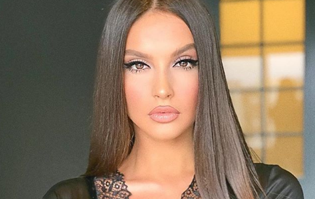 “Ishalla nuk vini”! Oriola Marashi paralajmëron njerëzit që nuk i bashkohen protestës: Ja çfarë parashikohet të ndodhë sot në Tiranë!