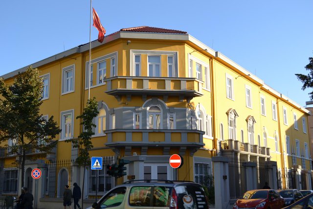 Ministria e Arsimit apel maturantëve: Përgatituni për provimet e ardhshme, do ketë një zgjidhje për ankesat tuaj! Nuk negociohet me nxënësit për “cut-off”-in