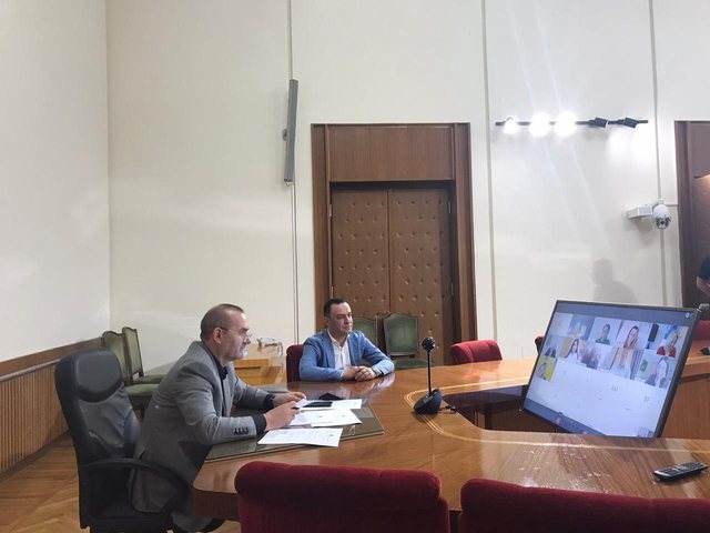 Pas shkarkimit të Dvoranit me urdhër të Ilir Metës dhe mos shkarkimin e Vitore Tushës, Kuvendi valë kritikash për punën e KLGJ-së! Ultimatum: Të jetë e pavarur dhe të mos ndikohet nga askush Pas shkarkimit të Dvoranit me urdhër të Ilir Metës dhe mos shkarkimin e Vitore Tushës, Kuvendi valë kritikash për punën e KLGJ-së! Ultimatum: Të jetë e pavarur dhe të mos ndikohet nga askush