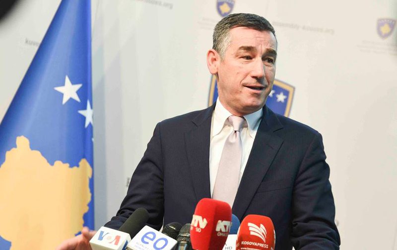 Veseli i PDK-së i kundërvihet Albin Kurtit: Në opozitë kërkonte bashkim kombëtar, tani po ndan shqiptarët