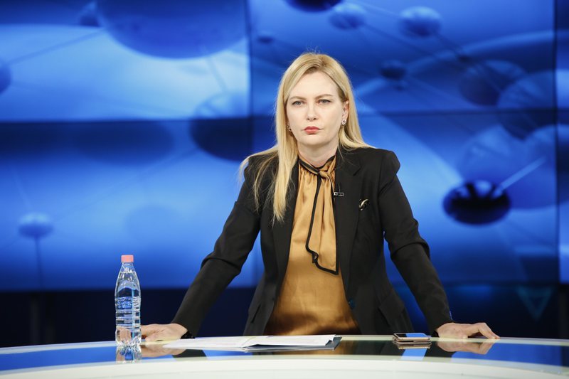 “Ju nxori Sali Berisha të gjithëve”! Plas keq debati ‘live’: Kreshnik Spahiu përplaset me Mesila Dodën