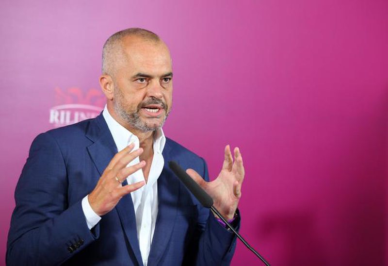 Do të marrë fund pas 30 vitesh! Kryeministri Rama jep lajmin e madh ‘live’ për biznesin e vogël: Deri në vitin 2029… Do të marrë fund pas 30 vitesh! Kryeministri Rama jep lajmin e madh ‘live’ për biznesin e vogël: Deri në vitin 2029…