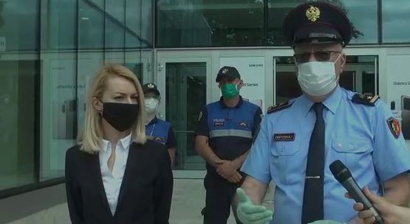 48 raste në 24 orët e fundit, vihen të gjithë në lëvizje, zv.ministrja e Brendshme inspektim në qendër tregtare, lëshon ultimatum të prerë 48 raste në 24 orët e fundit, vihen të gjithë në lëvizje, zv.ministrja e Brendshme inspektim në qendër tregtare, lëshon ultimatum të prerë