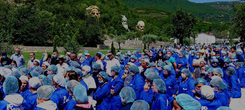 “Sulm i turpshëm”, numri 2 i PS ‘i përvishet’ keq PD dhe ia thotë troç: Rast i përsëritur i politikës së haraçit të sojit “Lucky” Luçiano! “Sulm i turpshëm”, numri 2 i PS ‘i përvishet’ keq PD dhe ia thotë troç: Rast i përsëritur i politikës së haraçit të sojit “Lucky” Luçiano!