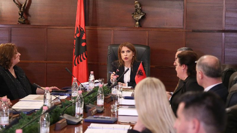 Zbardhet rezoluta e Kuvendit për KLGJ, kërkohet të plotësohen të gjitha vakancat në Gjykatën e Lartë Zbardhet rezoluta e Kuvendit për KLGJ, kërkohet të plotësohen të gjitha vakancat në Gjykatën e Lartë