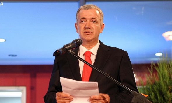 Frangaj reagon pas lajmit pranon se punonjësit e Digitalb nuk janë paguar