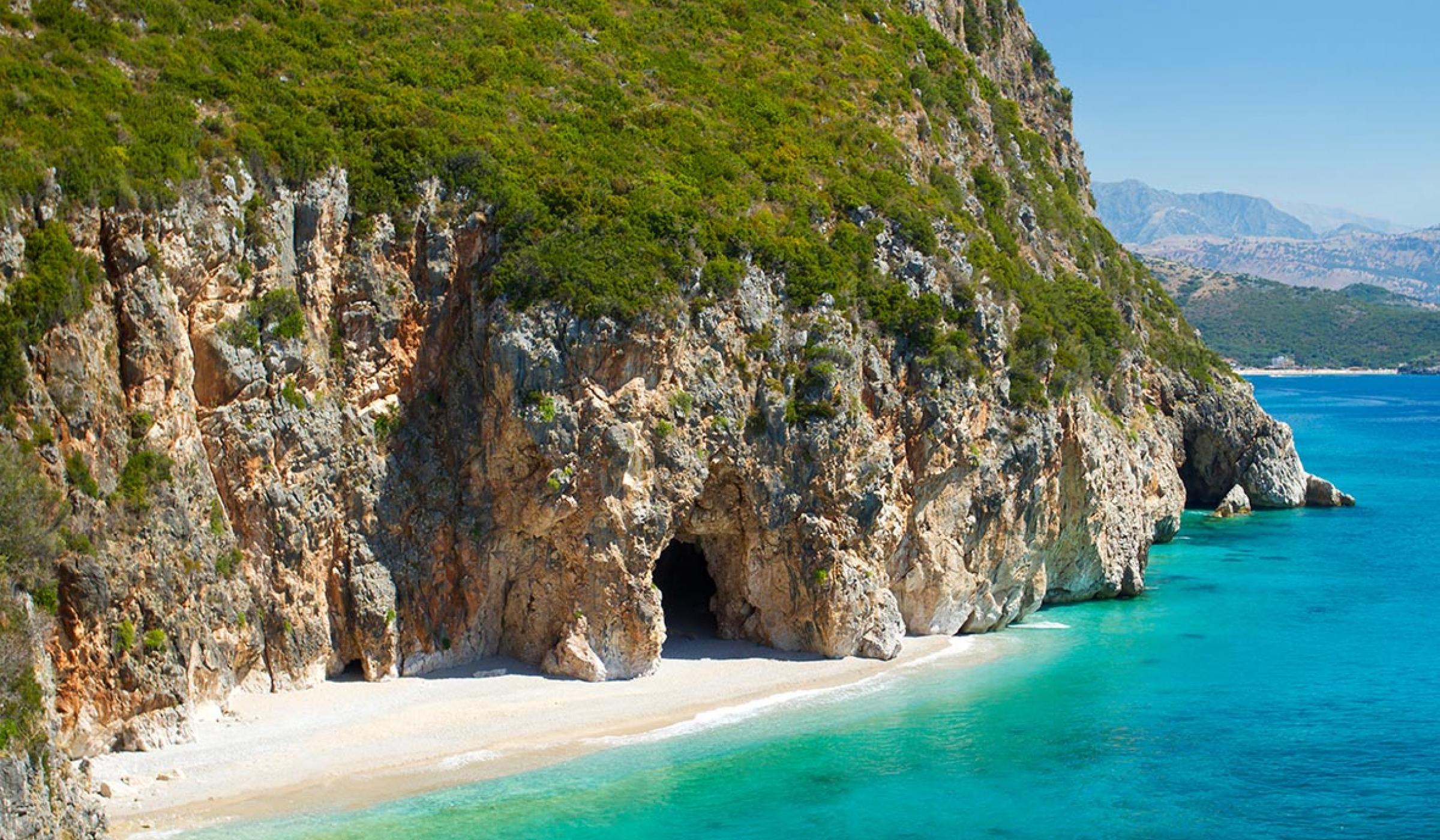 CNN: Shqipëria është ende një atraksion sekret, i ruajtur mes udhëtarëve të zgjuar, por nuk ka gjasa të qëndrojë një destinacion i fshehtë për një kohë të gjatë CNN: Shqipëria është ende një atraksion sekret, i ruajtur mes udhëtarëve të zgjuar, por nuk ka gjasa të qëndrojë një destinacion i fshehtë për një kohë të gjatë