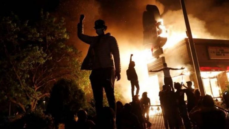 Kush është “Antifa”, grupi radikal i krahut të majtë që qeveria Trump e identifikon si përgjegjësin kryesor për ngjarjet e rënda në SHBA?!