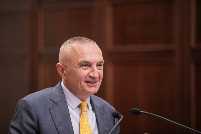 Deklarata e Kim se topi është në anën e opozitës! Meta shet Bashën: I kam thënë  mos paraqesin listë dëshirash se nuk do keni mbështetjen e partnerëve ndërkombëtarë