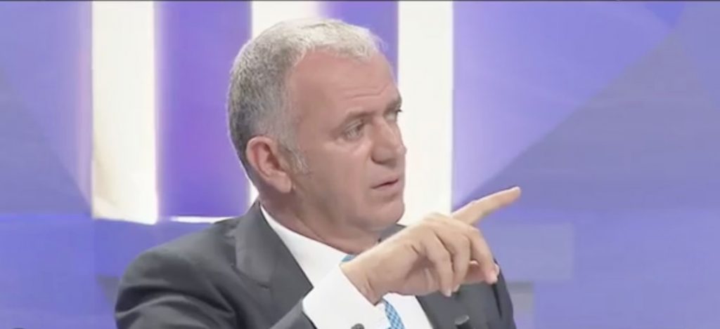 4 muaj pa marrë pagat, gazetarja e TV Klan denoncon publikisht Aleksandër Frangajn: Më ke falsifikuar firmën dhe ke fshehur siguracionet, boll luajte me djersën e punëtorëve që kanë frikë të flasin