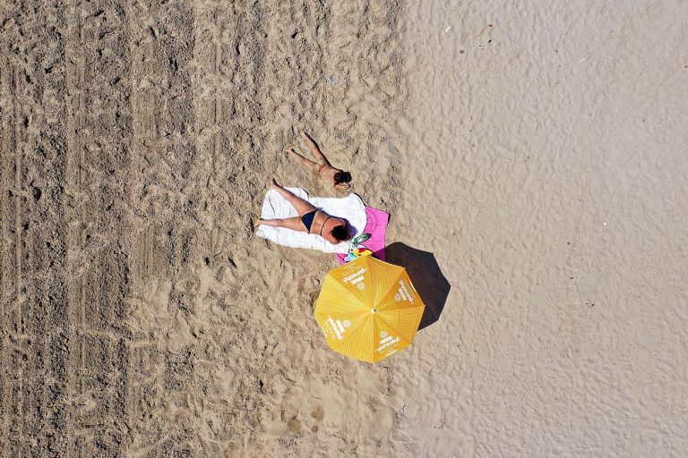 Pas AFP dhe ANSA, edhe EURONEWS përzgjedh plazhin e Durrësit në fotot e javës Pas AFP dhe ANSA, edhe EURONEWS përzgjedh plazhin e Durrësit në fotot e javës