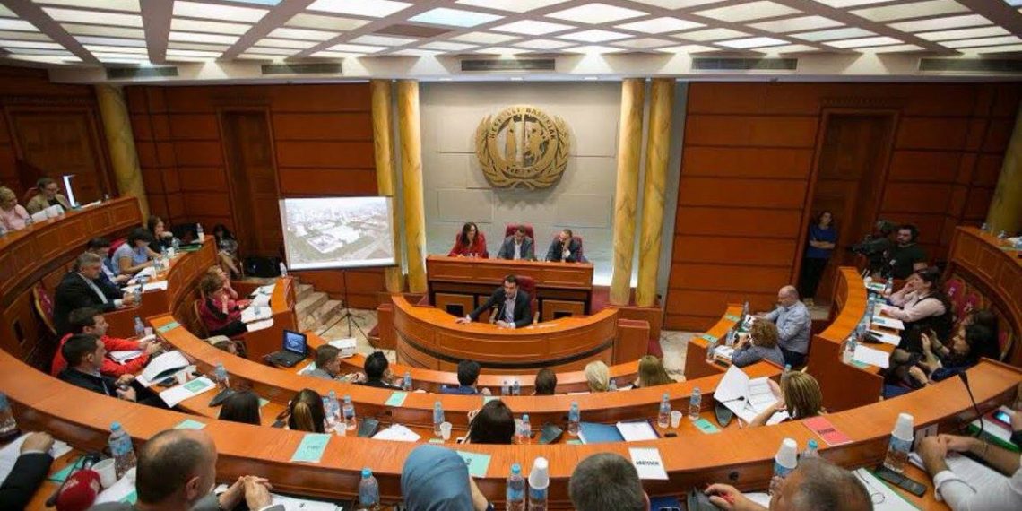 Dëmet nga tërmeti në Tiranë, publikohet lista me 500 emrat e dytë që kanë fituar dëmshpërblimet Dëmet nga tërmeti në Tiranë, publikohet lista me 500 emrat e dytë që kanë fituar dëmshpërblimet