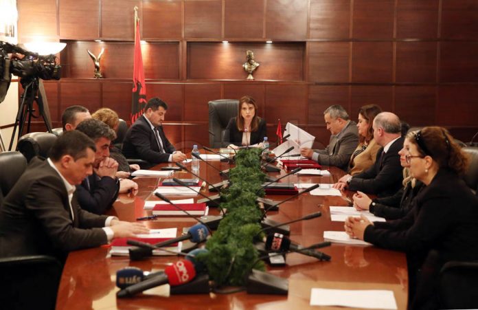 Pasoja e parë e kapjes së KLGJ nga Ilir Meta Pasoja e parë e kapjes së KLGJ nga Ilir Meta