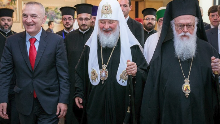 Kryepeshkopi Anastas Janullatos pësoi atak kardiak, vjen reagimi i parë nga Meta i ekzaltuar dhe krenar për gjithçka që Anastasi ka bërë Kryepeshkopi Anastas Janullatos pësoi atak kardiak, vjen reagimi i parë nga Meta i ekzaltuar dhe krenar për gjithçka që Anastasi ka bërë