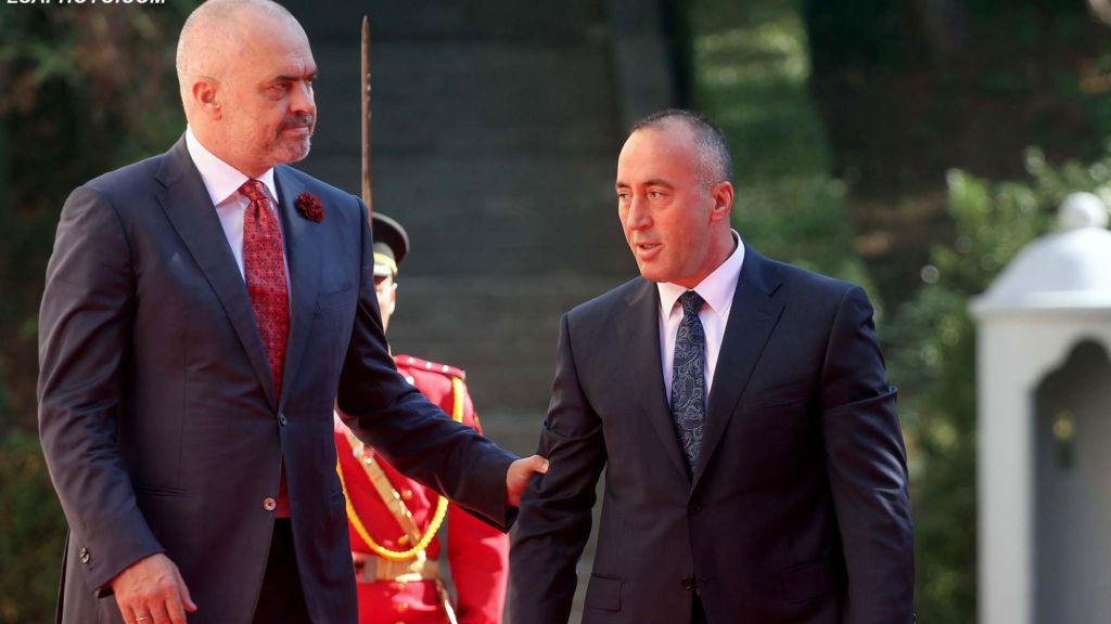 Standarti i një “të poshtri” si Edi Rama ndër vite: Nga Plasari, te Haradinaj