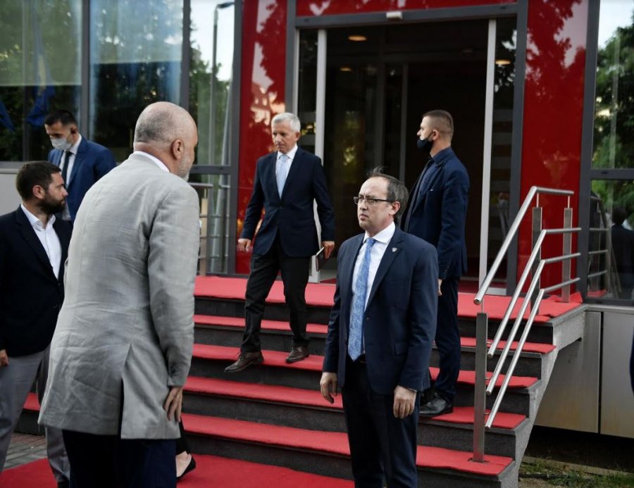 “Misionari” Edi Rama “Misionari” Edi Rama