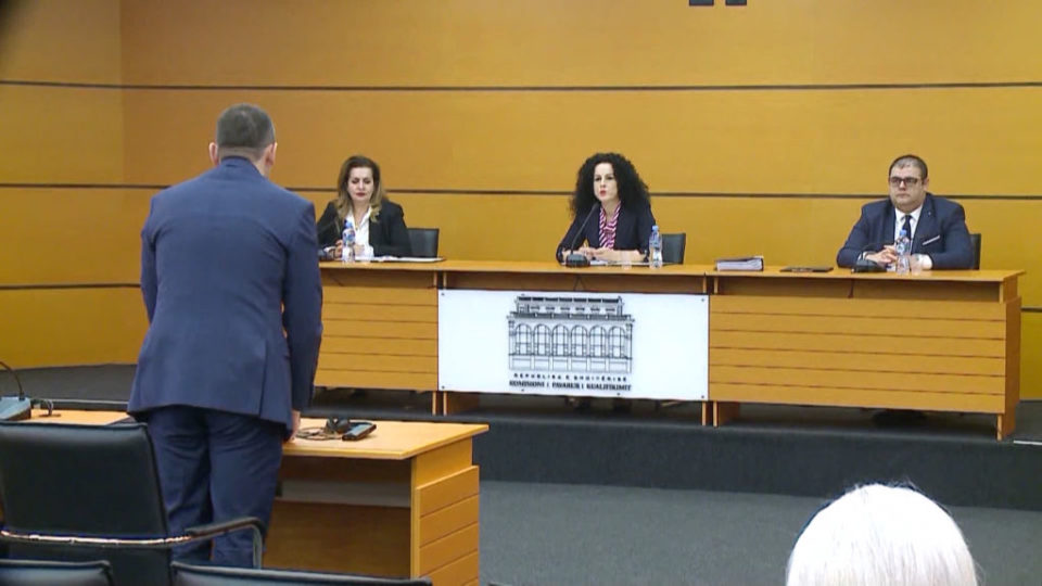 Reforma në drejtësi, e ngadaltë jashtë çdo parashikimi Reforma në drejtësi, e ngadaltë jashtë çdo parashikimi