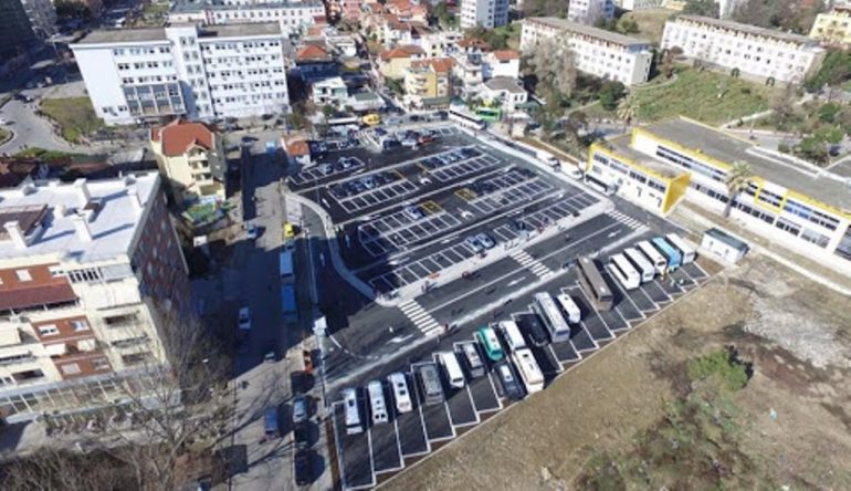 Nga sot lejohet transporti publik, urbanet dhe autobusat ndërqytetas mund të rikthehen pas 3 muajsh mbyllje Nga sot lejohet transporti publik, urbanet dhe autobusat ndërqytetas mund të rikthehen pas 3 muajsh mbyllje