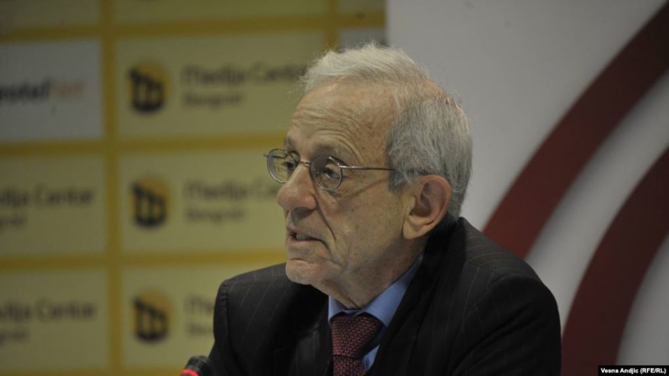 Analisti amerikan Daniel Serwer: Kosova është në telashe Analisti amerikan Daniel Serwer: Kosova është në telashe