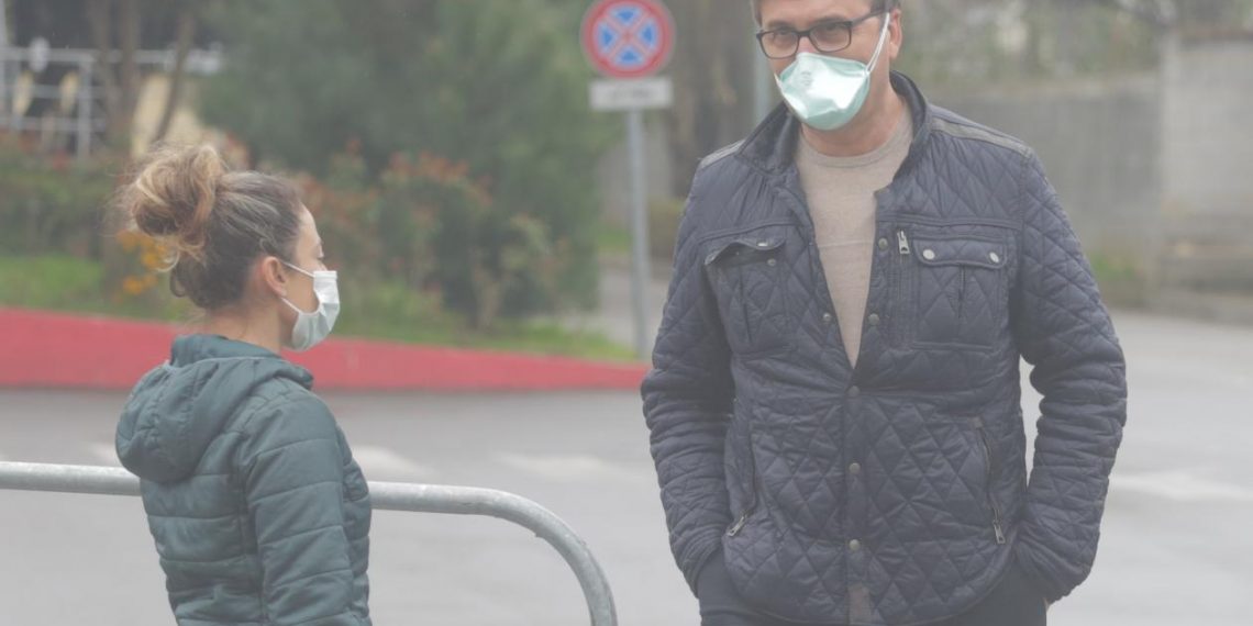 “Hec o zotëri kam pi gjysëm kile raki”../Shefi i Urgjencës Kombëtare tregon ngjarjen që i ndodhi sot “Hec o zotëri kam pi gjysëm kile raki”../Shefi i Urgjencës Kombëtare tregon ngjarjen që i ndodhi sot