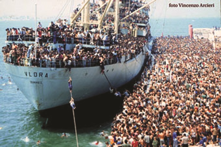 Autori i njohur italian Massimo Cirri: Ku u “fshehën” 480 mijë shqiptarët e Italisë që erdhën në vitet ’90 Autori i njohur italian Massimo Cirri: Ku u “fshehën” 480 mijë shqiptarët e Italisë që erdhën në vitet ’90