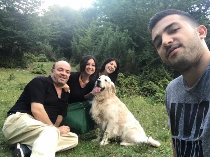 A e mbajti larg dhe fshehur në ambientet politike dhe mediatike?! Ky është bashkëshorti i Jozefina Topallit