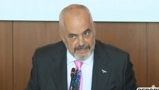 “I bënë si të presësh kostum për mua me masat e Erion Braçes e Bashkim Finos”, Rama ironizon keq PD-në “I bënë si të presësh kostum për mua me masat e Erion Braçes e Bashkim Finos”, Rama ironizon keq PD-në