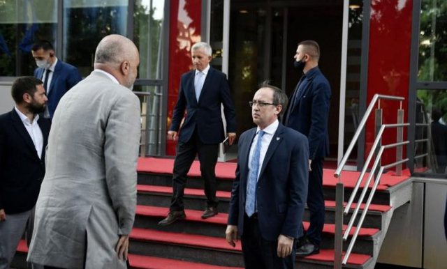 Kryeministri i Kosovës mbërrin nesër në Tiranë, zbardhen detajet kë do të takojë