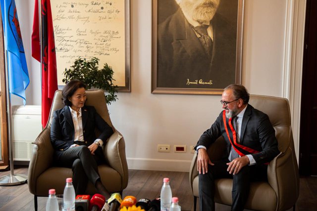 Yuri Kim tjetër mesazh armiqve të reformës! E prerë se drejtësia e re do të ecë para: SHBA kërkon me çdo kusht instalimin e shtetit ligjor Yuri Kim tjetër mesazh armiqve të reformës! E prerë se drejtësia e re do të ecë para: SHBA kërkon me çdo kusht instalimin e shtetit ligjor