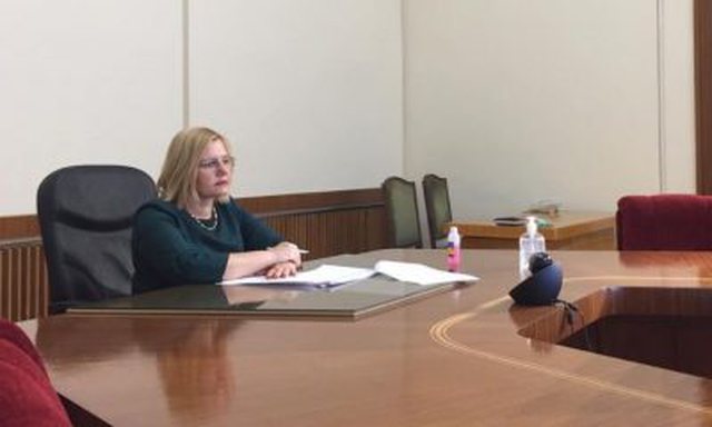 Neglizhencë dhe mospërfillje! Bota akademike “fle”: Bojkoton diskutimet për ndryshimin e sistemit zgjedhor