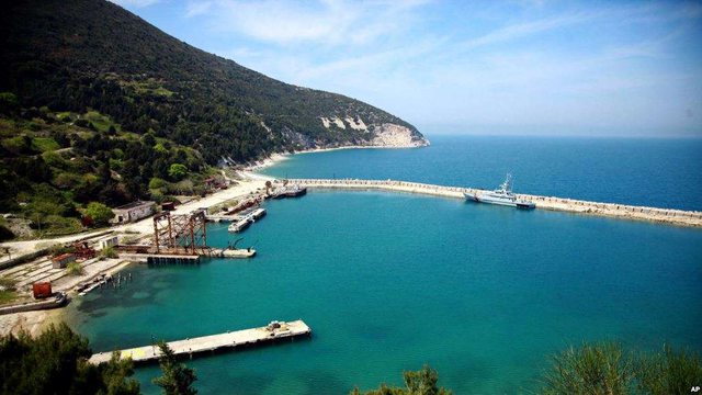 Ushtria nis asgjësimin e municioneve, mbyllet ishulli i Sazanit (Detajet) Ushtria nis asgjësimin e municioneve, mbyllet ishulli i Sazanit (Detajet)