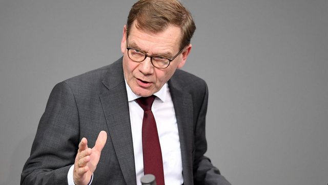 Miratimi i ndryshimeve kushtetuese, vjen “kërcënimi” i parë nga Bundestagu gjerman për Shqipërinë: Tërhiquni, ndryshe do bllokojmë… Miratimi i ndryshimeve kushtetuese, vjen “kërcënimi” i parë nga Bundestagu gjerman për Shqipërinë: Tërhiquni, ndryshe do bllokojmë…