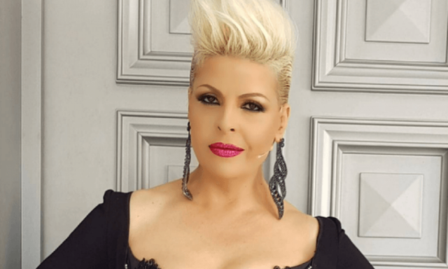 “Gjithë rruga çuçuriste, ja kjo e çmendura ”, Aurela Gaçe flet për herë të parë për periudhën e vështirë psikologjike: U gjenda përballë një vale… “Gjithë rruga çuçuriste, ja kjo e çmendura ”, Aurela Gaçe flet për herë të parë për periudhën e vështirë psikologjike: U gjenda përballë një vale…