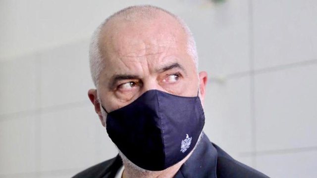 Rama del me apelin e fortë për qytetarët që në orët e para të mëngjesit Rama del me apelin e fortë për qytetarët që në orët e para të mëngjesit