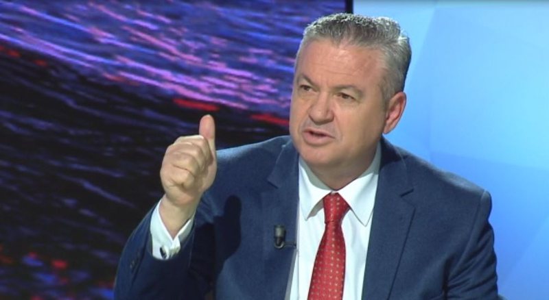 “Rama e Basha çuan shkuesi për fejesën e prishur”! Murrizi zbulon prapaskenat për ‘Zgjedhoren’ dhe tregon me kë ka në plan të bëjë koalicion “Rama e Basha çuan shkuesi për fejesën e prishur”! Murrizi zbulon prapaskenat për ‘Zgjedhoren’ dhe tregon me kë ka në plan të bëjë koalicion