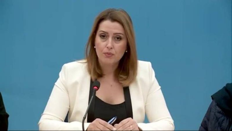 “Duhet të rrisim ndjenjën e përgjegjësisë”, ministrja Manastirliu publikon mesazhin e fortë që në mëngjes (Video) “Duhet të rrisim ndjenjën e përgjegjësisë”, ministrja Manastirliu publikon mesazhin e fortë që në mëngjes (Video)