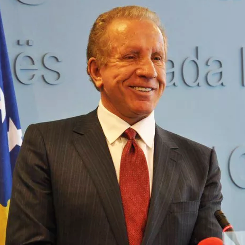 Behgjet Pacolli jep mesazhin e fuqishëm pak orë para dëshmisë së Hashim Thaçit në Hagë Behgjet Pacolli jep mesazhin e fuqishëm pak orë para dëshmisë së Hashim Thaçit në Hagë