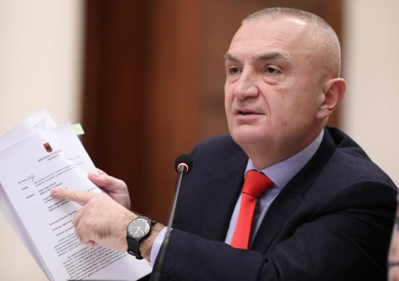 Meta shikon ëndrra sikur është Erdogani: Kërcënon me shpërndarje të Parlamentit dhe sulmon mazhorancën, në makth për të shpëtuar LSI Meta shikon ëndrra sikur është Erdogani: Kërcënon me shpërndarje të Parlamentit dhe sulmon mazhorancën, në makth për të shpëtuar LSI